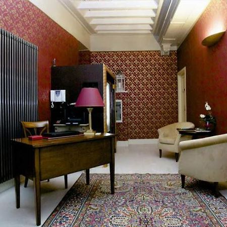 Palazzo Riario Bed & Breakfast วิแตร์โบ ภายนอก รูปภาพ