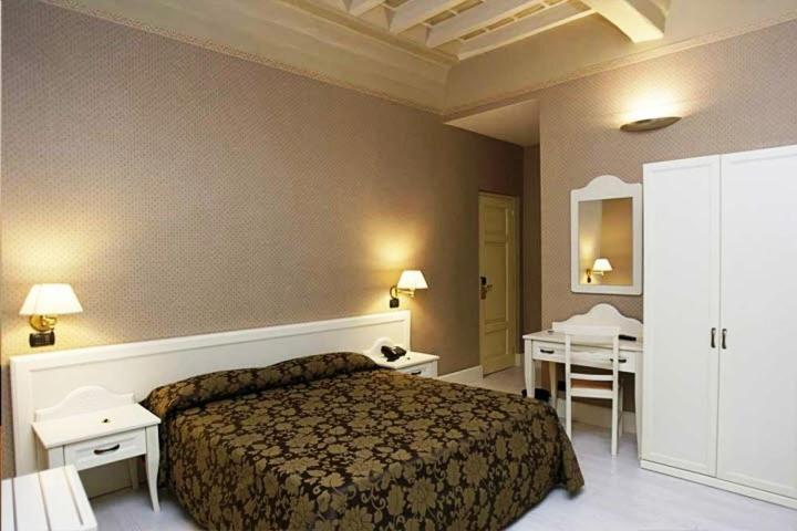 Palazzo Riario Bed & Breakfast วิแตร์โบ ภายนอก รูปภาพ